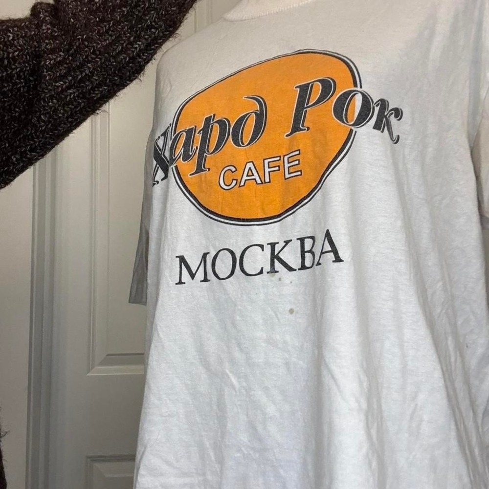 Vintage Moscow Cafe‎ Graphic Tee Cyrillic Travel Shirt Double Sided Large - Picture 2 of 6